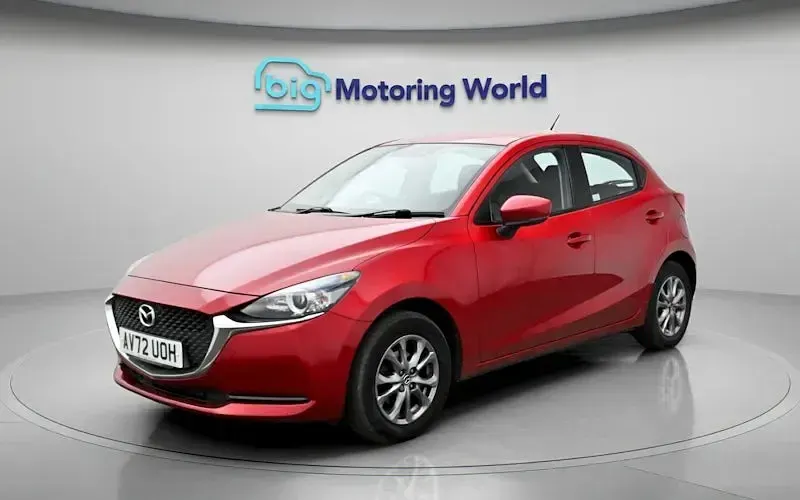 Usado Mazda 2 116 HP (85 kW) 2023 Vermelho Citadino