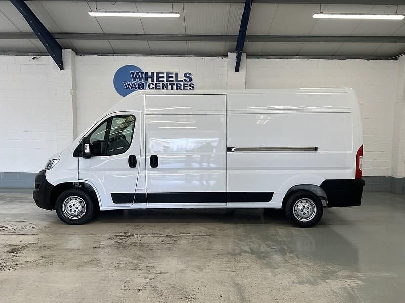 Used Citroën Relay 140 HP (102 kW) 2023 White Van