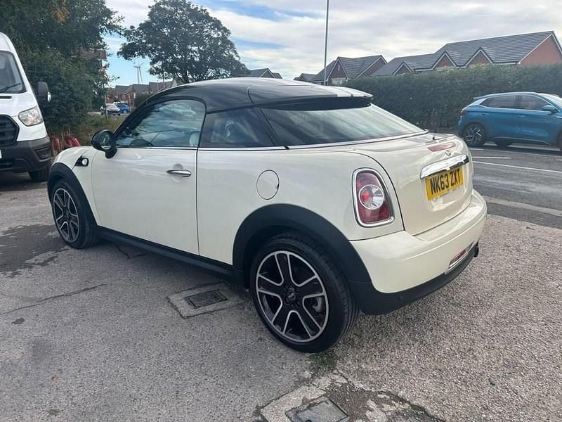 Używany Mini Cooper Coupé 122 KM (89 kW) 2013 Biały Coupe