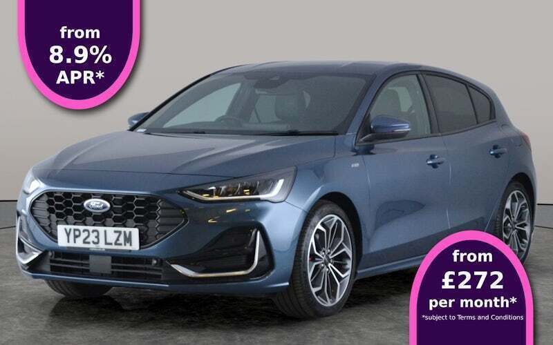 Blue Used 2022 Ford Focus ST-Line Hatchback | £18,953 (Fair price) - Image 1/3