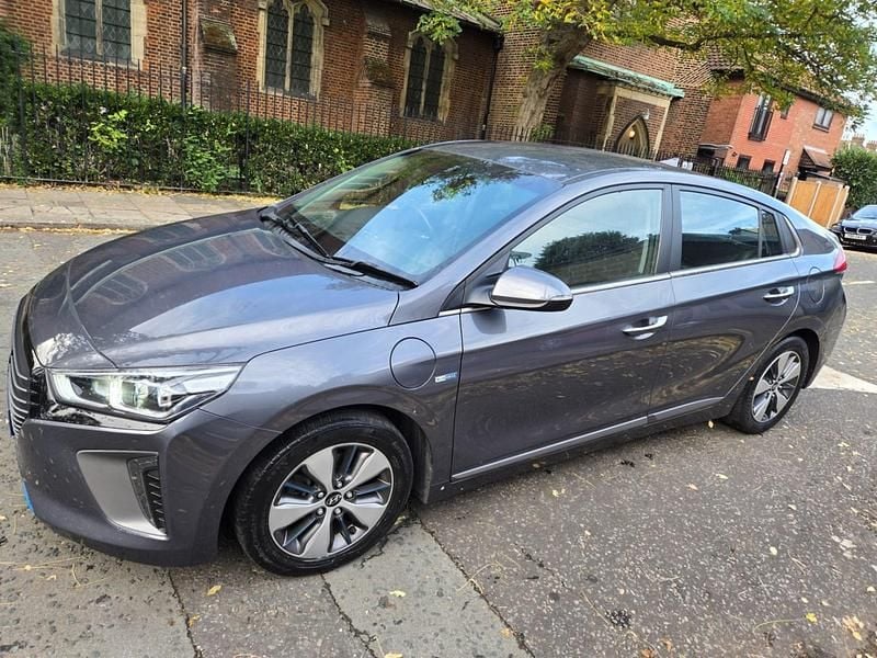 Grey Used 2018 Hyundai Ioniq Premium SE Hatchback | £9,875 (Fair price) - Image 1/4