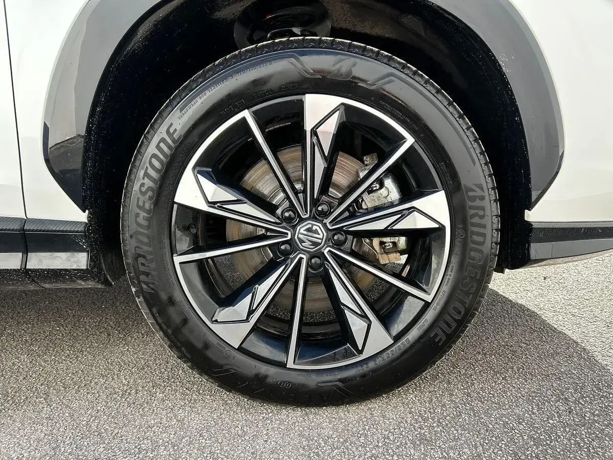 Usado MG HS Trophy 224 HP (164 kW) 2025 Branco SUV