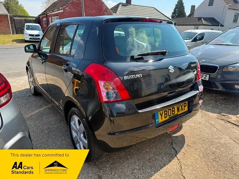 Usado Suzuki Swift GLX 101 HP (74 kW) 2008 Preto Citadino