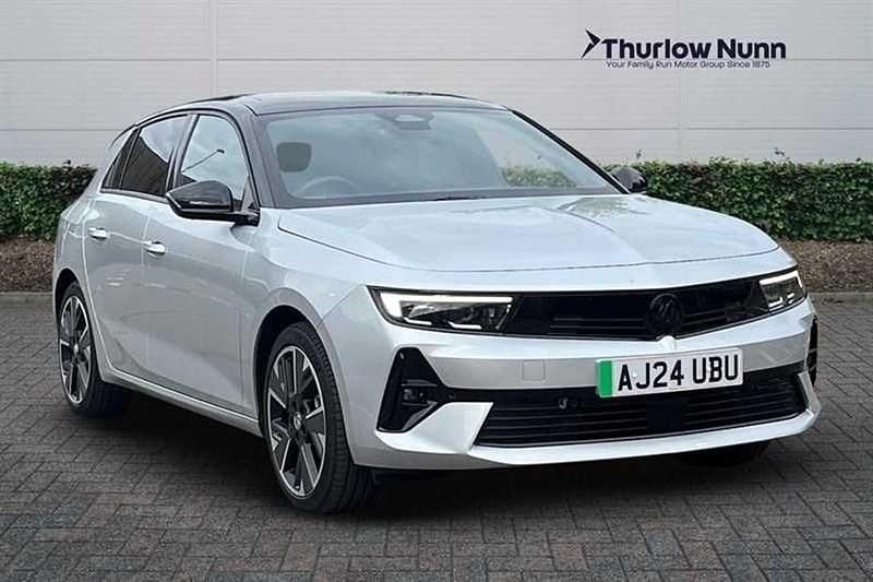 Used 2024 Vauxhall Astra Ultimate Hatchback | £17,250 (Good price) - Image 1/1
