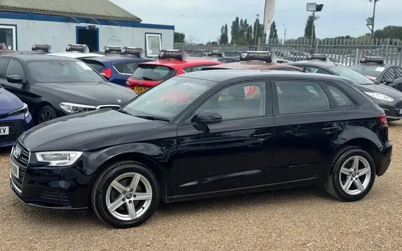 Used Audi A3 Sportback Design 116 HP (85 kW) 2019 Black Hatchback