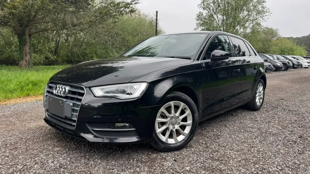 Używany Audi A3 Sport 2016 Czarny Hatchback