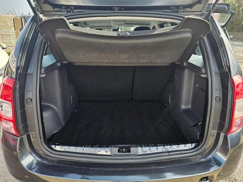 Used Dacia Duster Prestige 110 HP (80 kW) 2016 Grey SUV