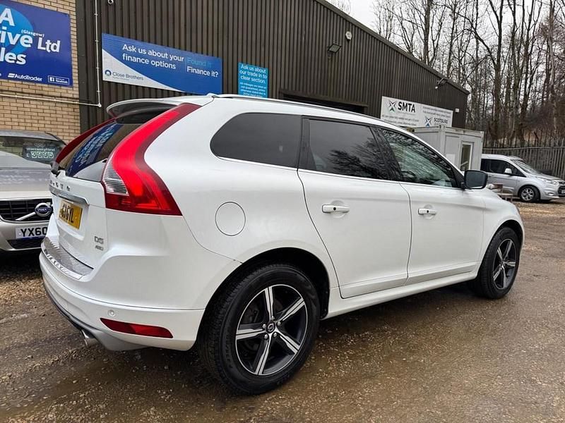 Used Volvo XC60 R-Design 220 HP (161 kW) 2016 White SUV