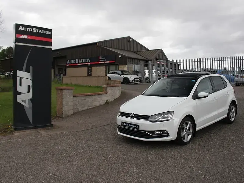 Used VW Polo SEL 110 HP (80 kW) 2017 White Hatchback