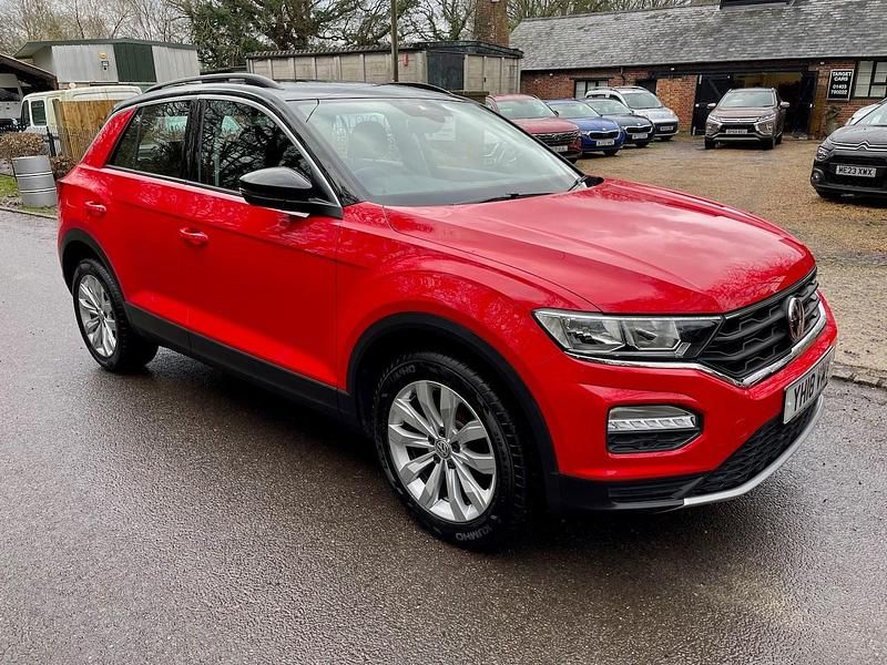 Used VW T-Roc SE 115 HP (84 kW) 2018 Red SUV