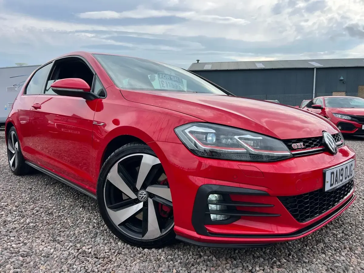 Used VW Golf VII GTI 245 HP (180 kW) 2019 Red Hatchback