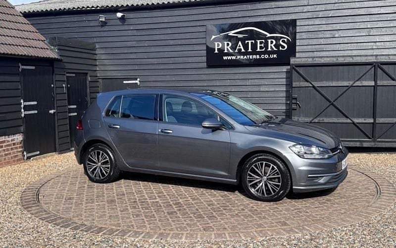 Second-hand VW Golf VII SE 116 CP (85 kW) 2018 Hatchback