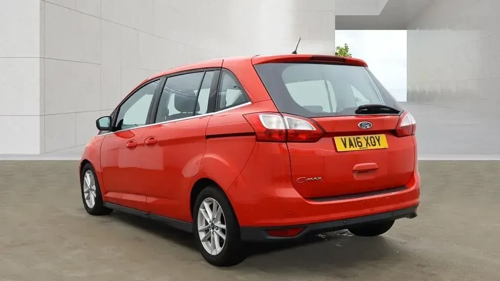 Used Ford Grand C-Max Zetec 2016 Red MPV