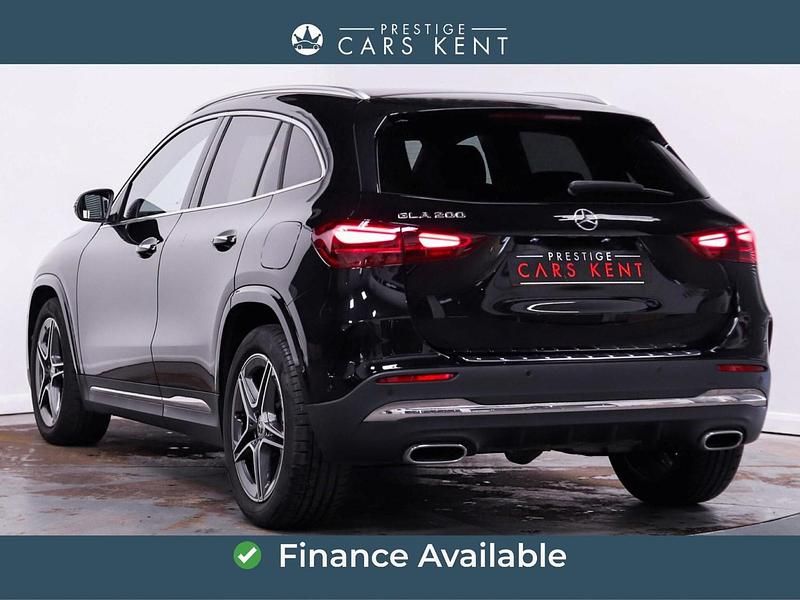Used Mercedes GLA200 Executive 163 HP (119 kW) 2024 Black SUV