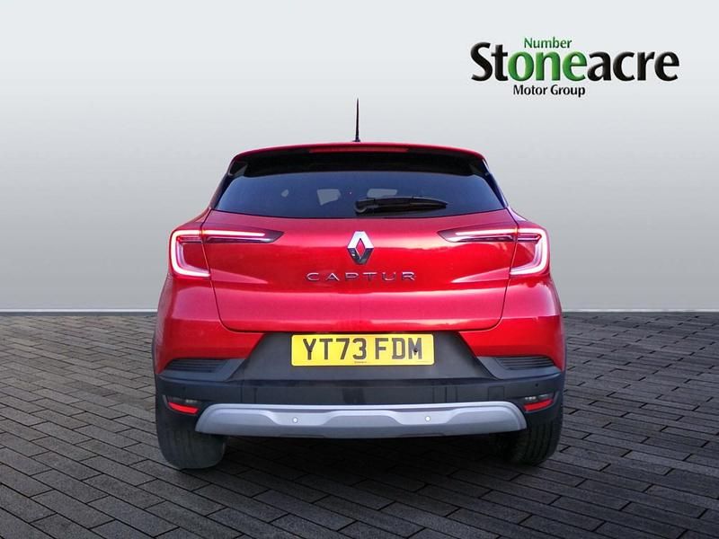 Used Renault Captur Evolution 91 HP (66 kW) 2023 Red SUV