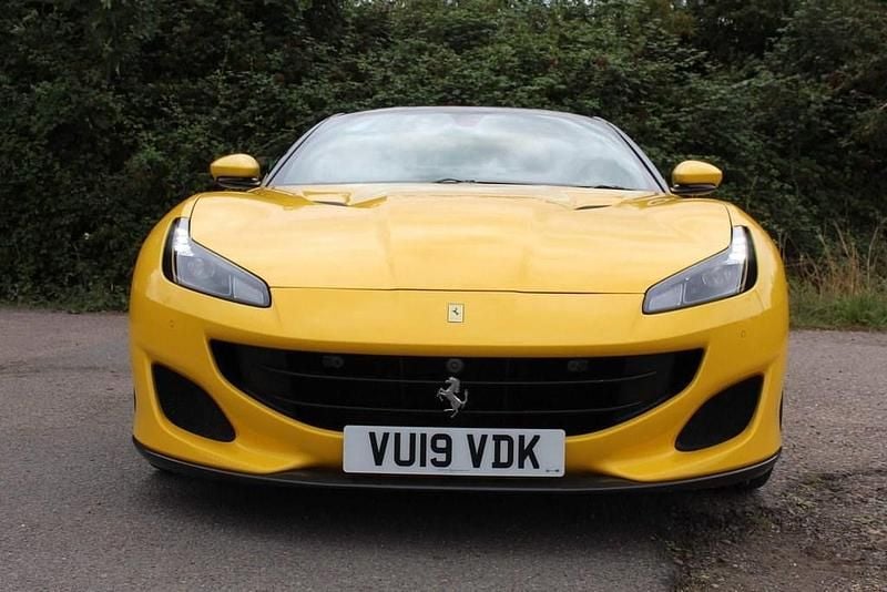 Used Ferrari Portofino 600 HP (441 kW) 2019 Yellow Cabriolet