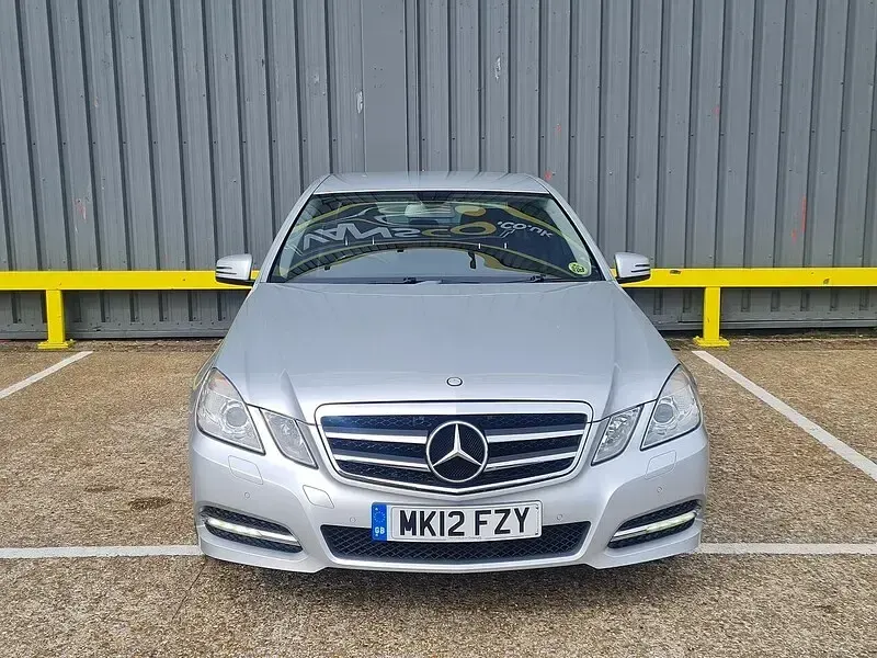 Used Mercedes E220 Executive 170 HP (125 kW) 2012 Silver Sedan