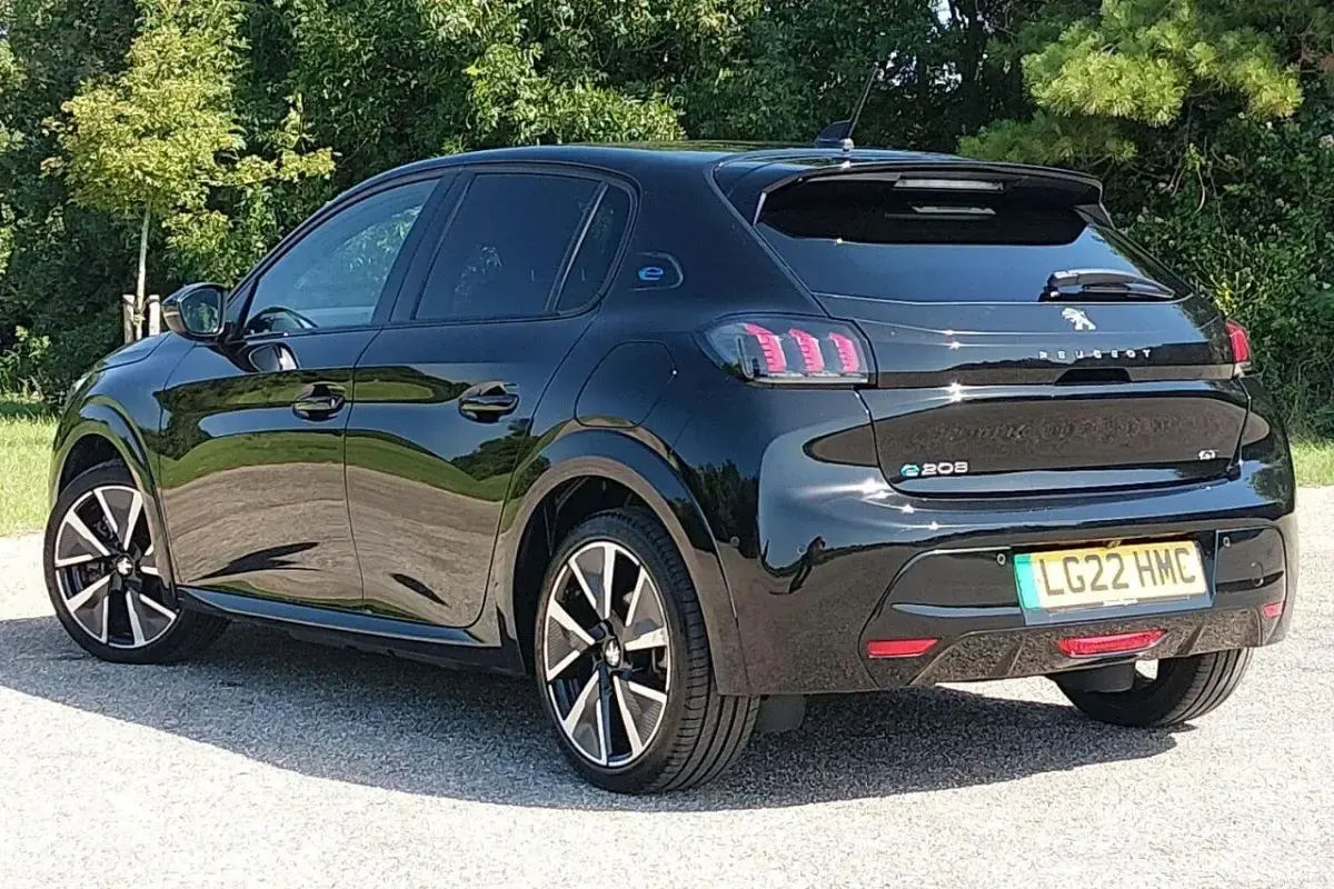 Used Peugeot e-208 Premium 100 kW (136 HP) 2022 Black Hatchback