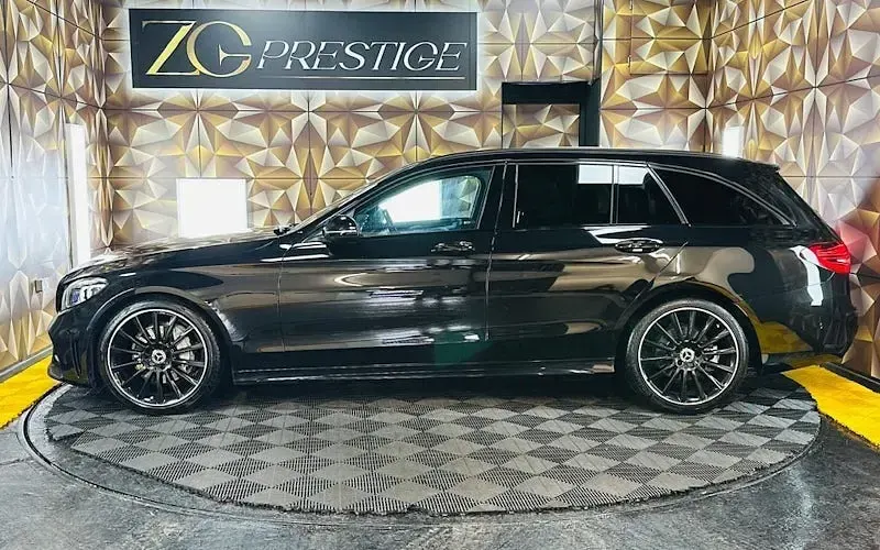 Used Mercedes C220 AMG line 194 HP (142 kW) 2020 Black Estate