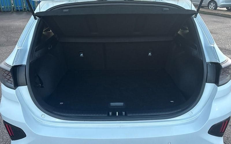 Used Kia Ceed GT-Line 160 HP (117 kW) 2023 Hatchback