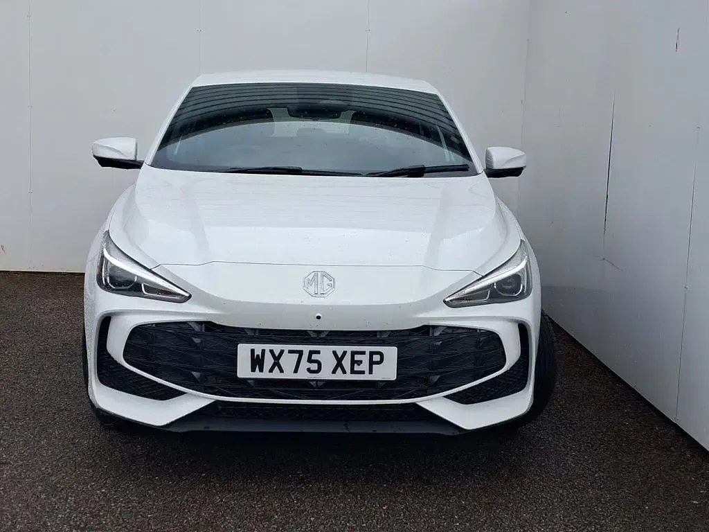 Used MG MG3 Trophy 2025 White Hatchback