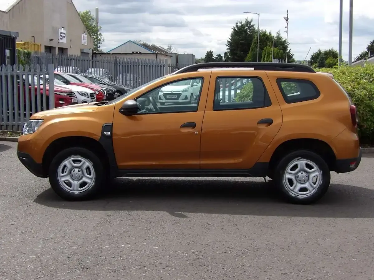 Used Dacia Duster Essentiel 114 HP (83 kW) 2019 Orange SUV