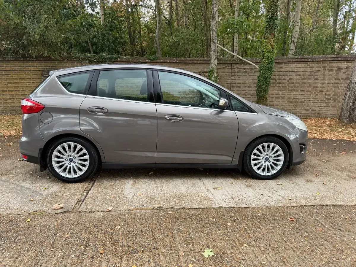 Used Ford C-MAX Titanium 138 HP (101 kW) 2013 Brown MPV