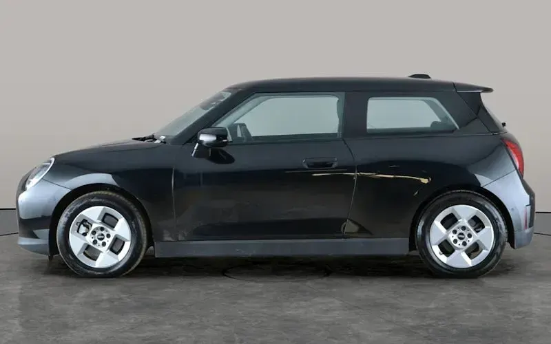 Used Mini Cooper Classic 160 kW (218 HP) 2024 Black Hatchback