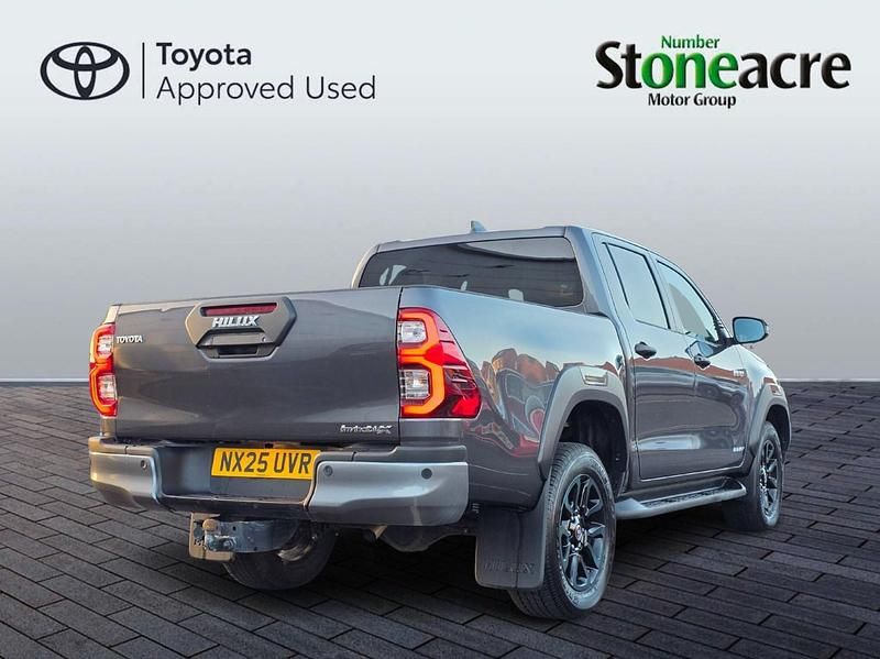 Used Toyota HiLux 204 HP (150 kW) 2025 Grey Pickup