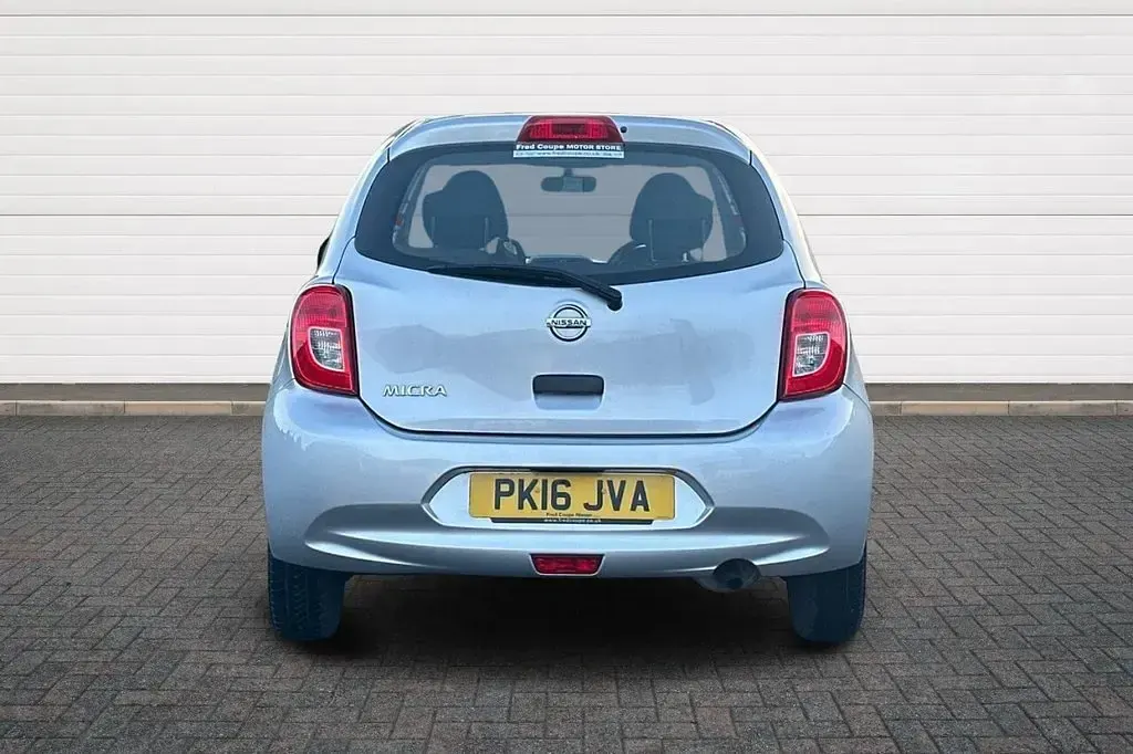 Used Nissan Micra Visia 80 HP (58 kW) 2016 Silver Hatchback