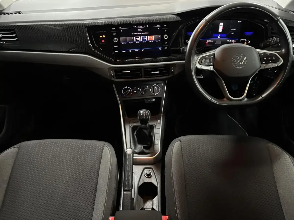 Begagnad VW Polo Life 95 HK (69 kW) 2021 Vit Halvkombi