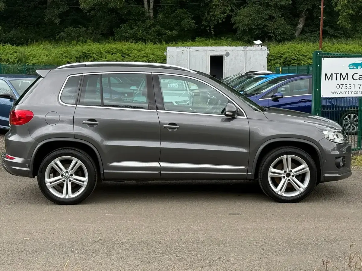 Used VW Tiguan R-line 140 HP (102 kW) 2015 Grey SUV