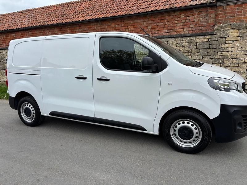 Gebraucht Peugeot Expert Premium 2023 Weiß Van