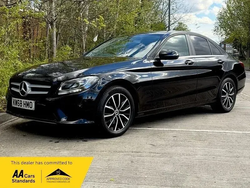 Second-hand Mercedes C200 SE 2018 Negru Berlinǎ