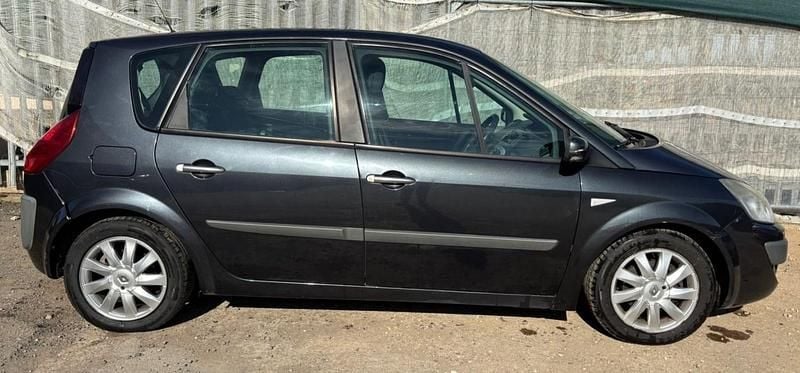 Used Renault Scénic II Dynamique 2007 Grey MPV