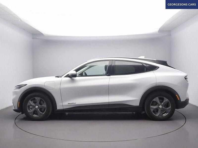 Used Ford Mustang Mach-E Standard Range 197 kW (269 HP) 2021 White SUV