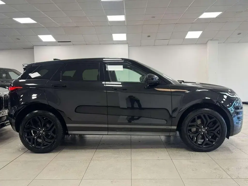 Used Land Rover Range Rover evoque SE Dynamic 150 HP (110 kW) 2020 Black SUV