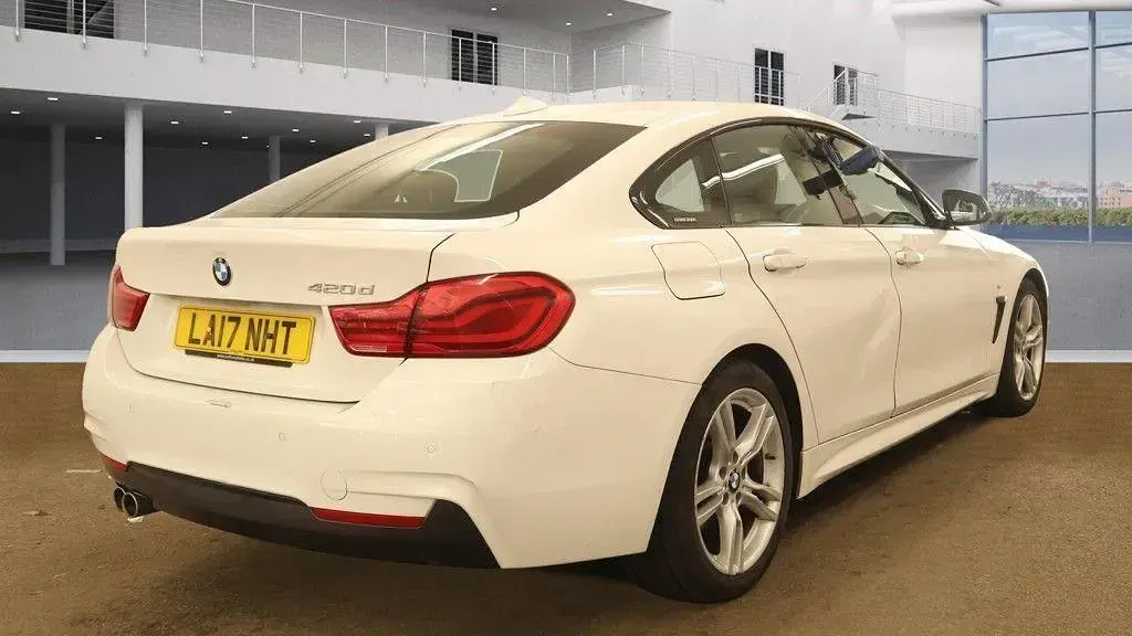 Begagnad BMW 420 M Sport 190 HK (139 kW) 2017 Vit Sportkupé