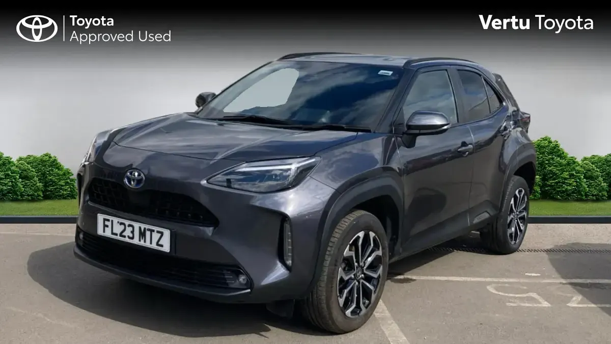 Used Toyota Yaris Hybrid Design 116 HP (85 kW) 2023 Estate