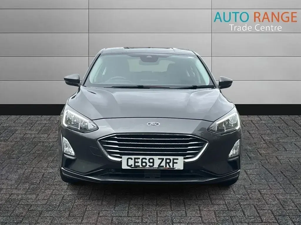 Used Ford Focus Titanium 125 HP (91 kW) 2019 Grey Hatchback