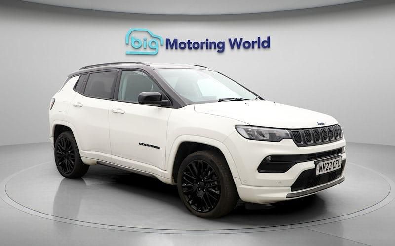Used Jeep Compass 241 HP (177 kW) 2023 White/black SUV