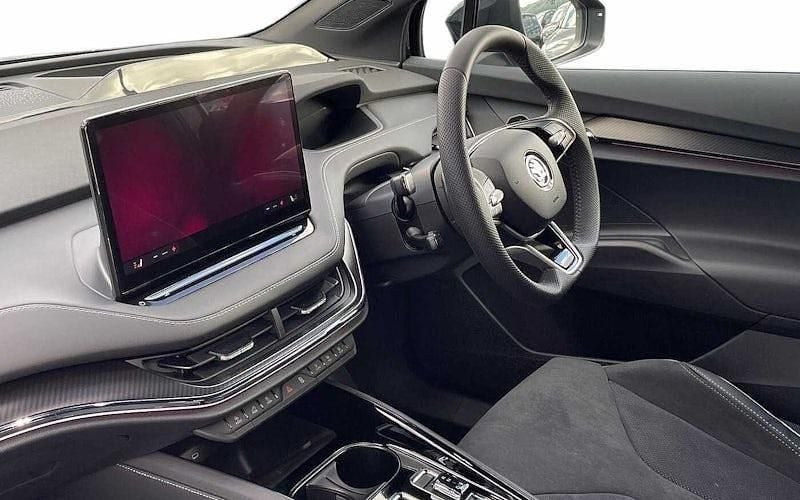 New 2025 Skoda Enyaq iV SportlinePlus SUV | £34,978 (Fair price) - Image 1/4