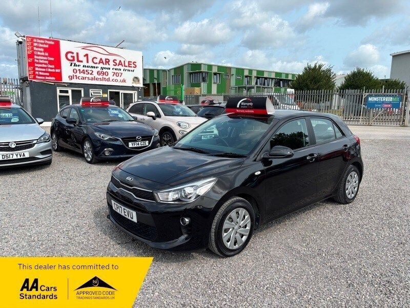 Black Used 2017 Kia Rio Hatchback | £6,410 (Fair price) - Image 1/4