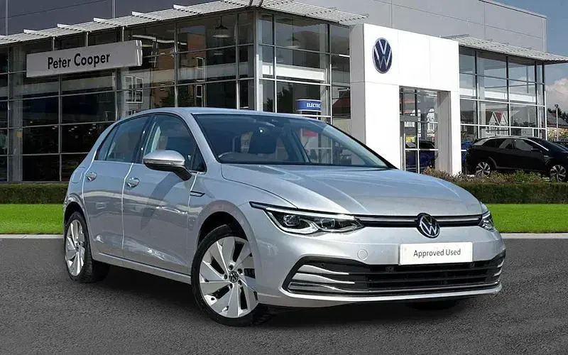 Used VW Golf VIII Style 131 HP (96 kW) 2024 Hatchback