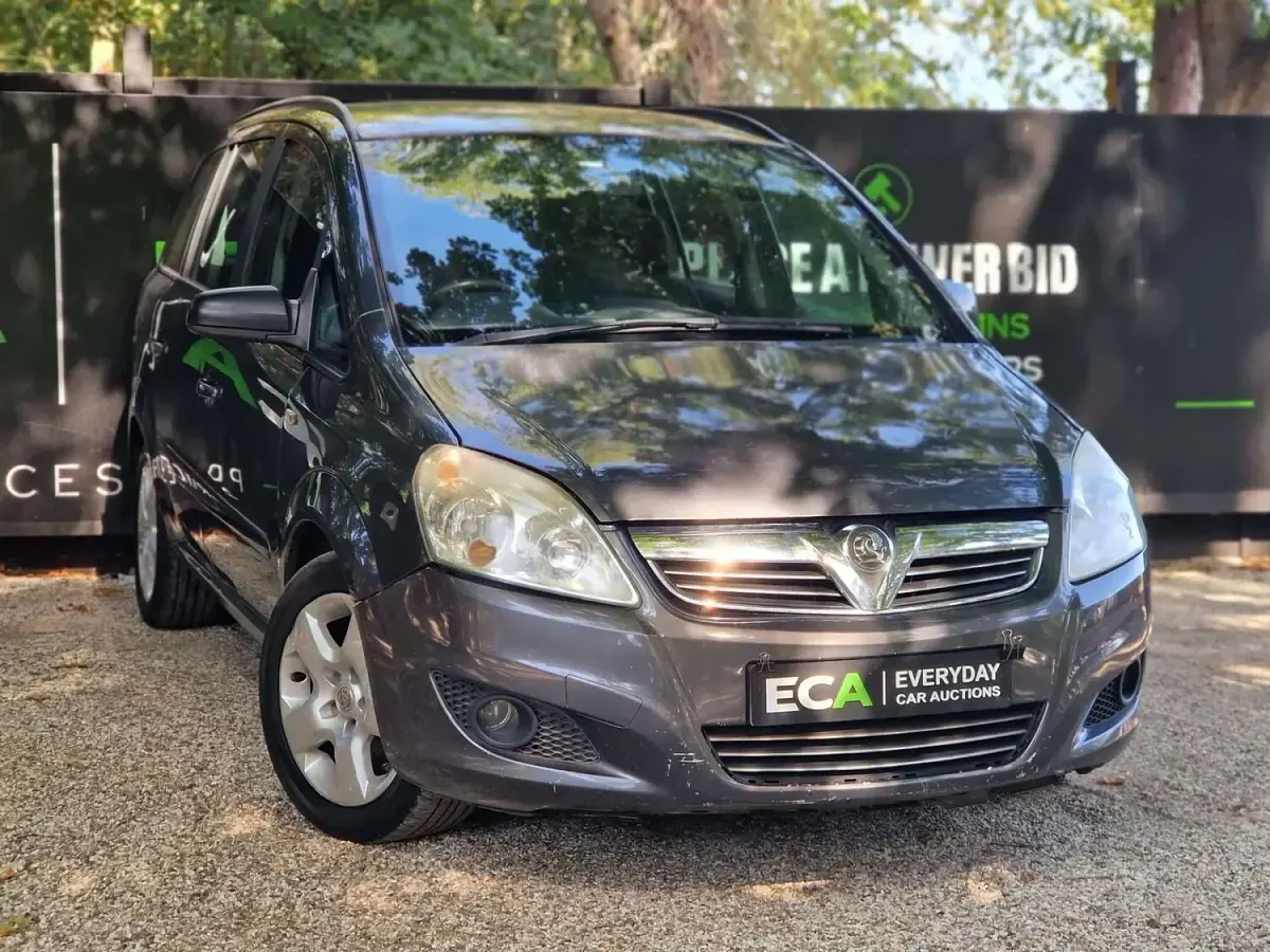 Used Vauxhall Zafira 115 HP (84 kW) 2009 Grey MPV
