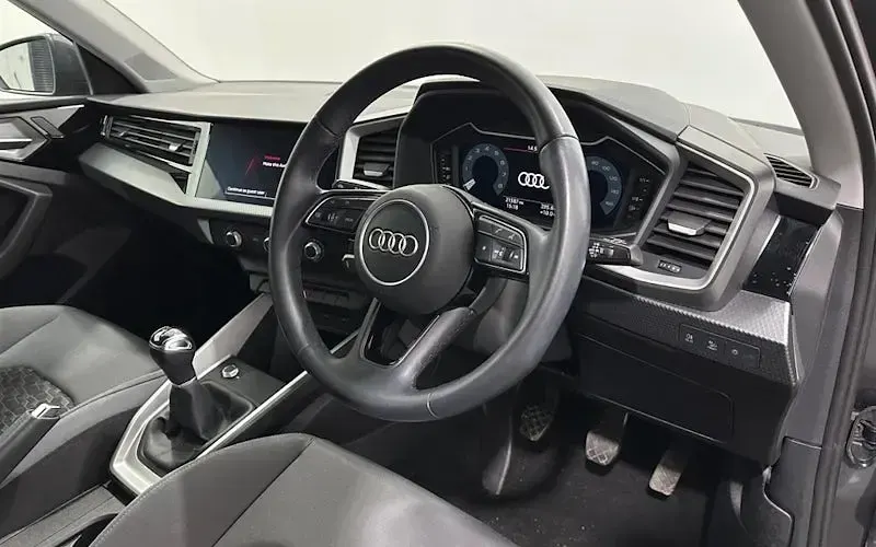 Used Audi A1 Sportback Sport 95 HP (69 kW) 2022 Grey Hatchback