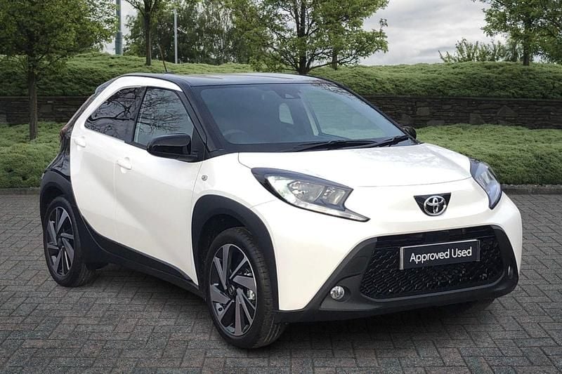 White New 2025 Toyota Aygo X SUV | £16,495 - Image 1/4