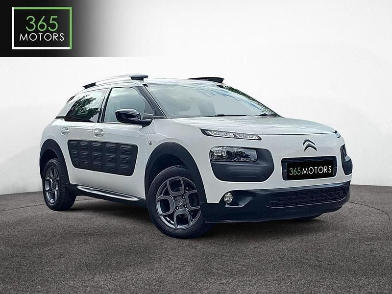White Used 2016 Citroën C4 Cactus Feel Hatchback | £5,990 (Fair price) - Image 1/3