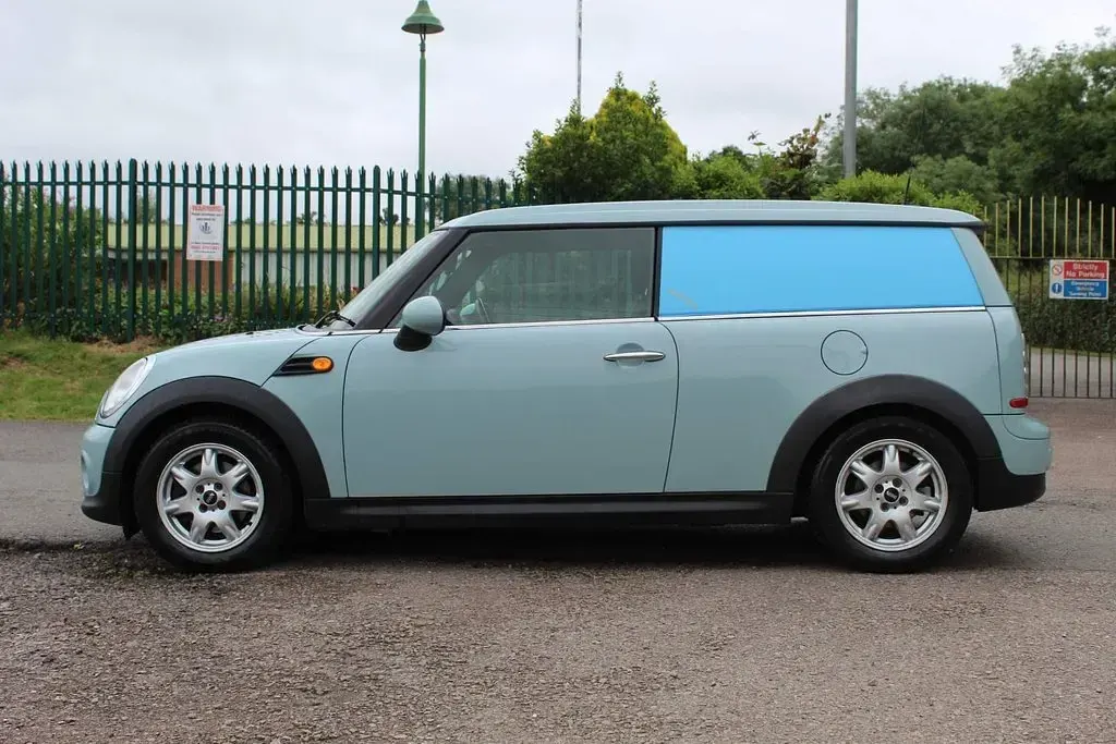 Used Mini Cooper D 112 HP (82 kW) 2014 Blue Hatchback