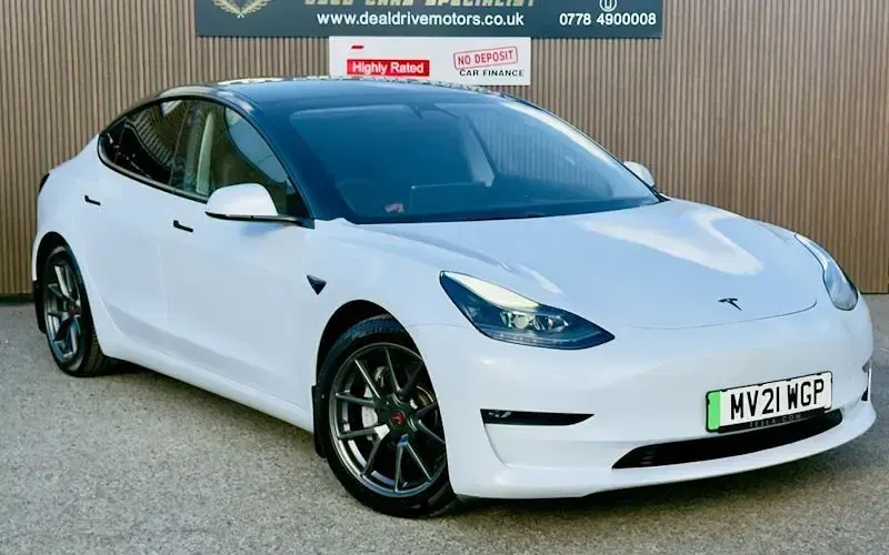 Używany Tesla Model 3 Long Range AWD 258 kW (351 KM) 2023 Sedan/Limuzyna